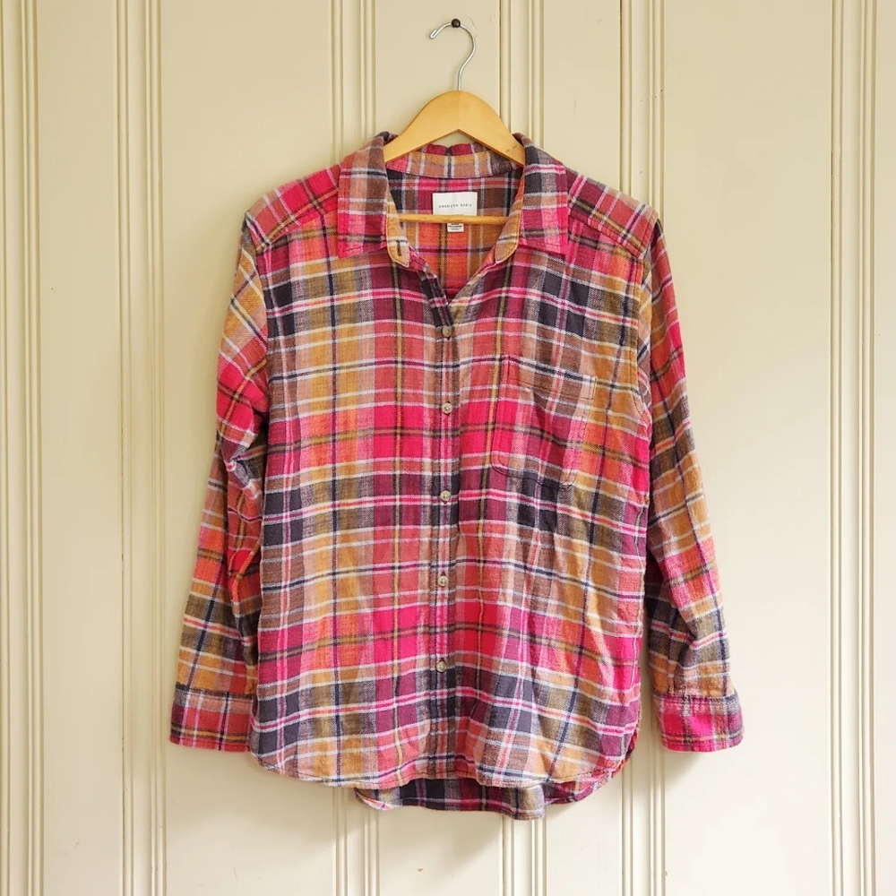 American Eagle Women's Plaid Flannel Buttoned Shirt, size M